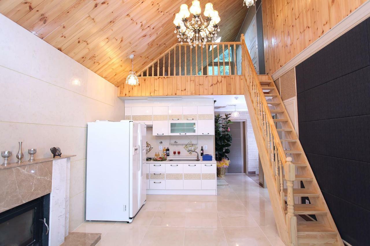 Villa Moon On The Cloud à Yeongwol Extérieur photo